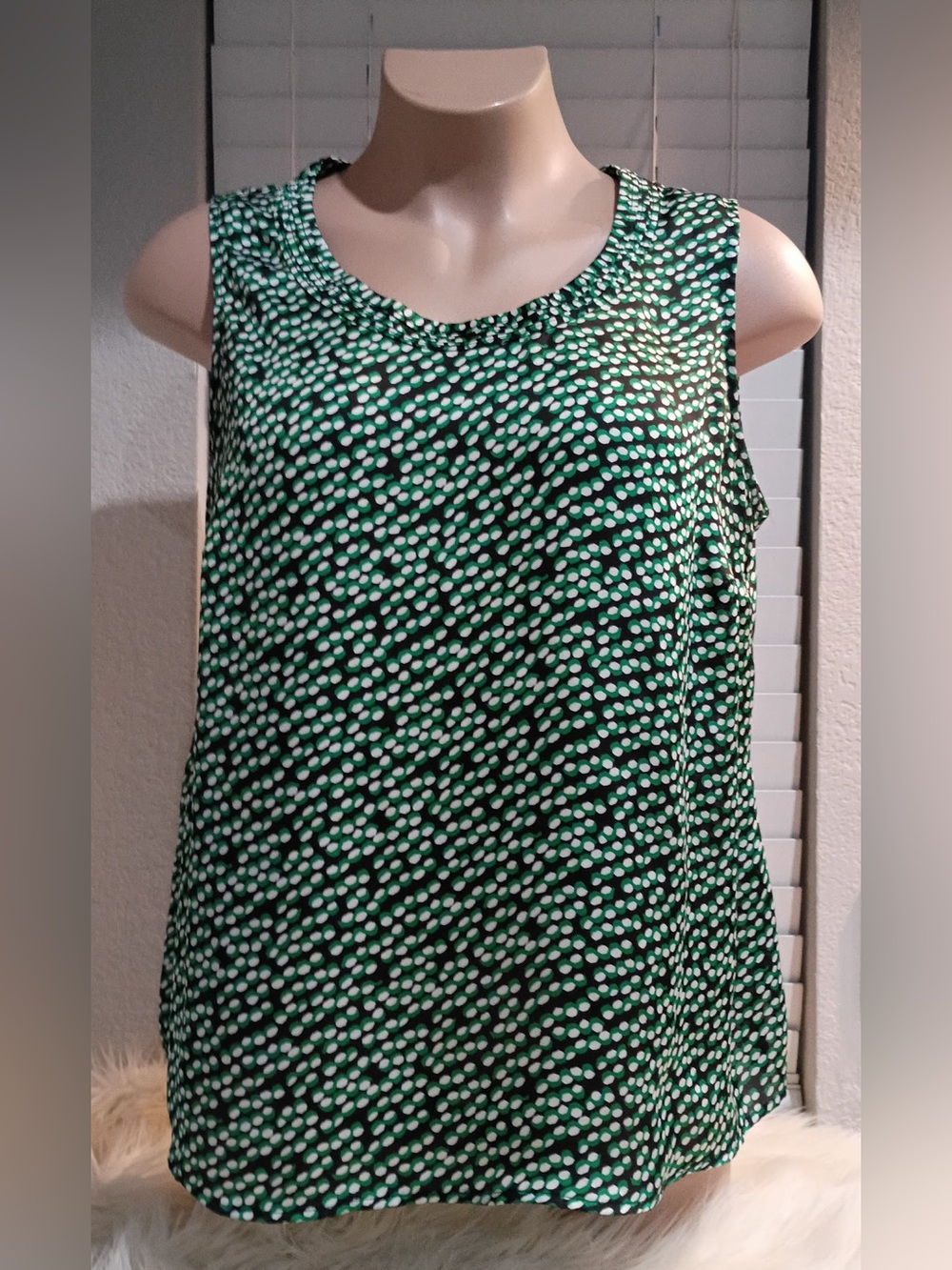 Kasper Women’s 1X Sleeveless Top